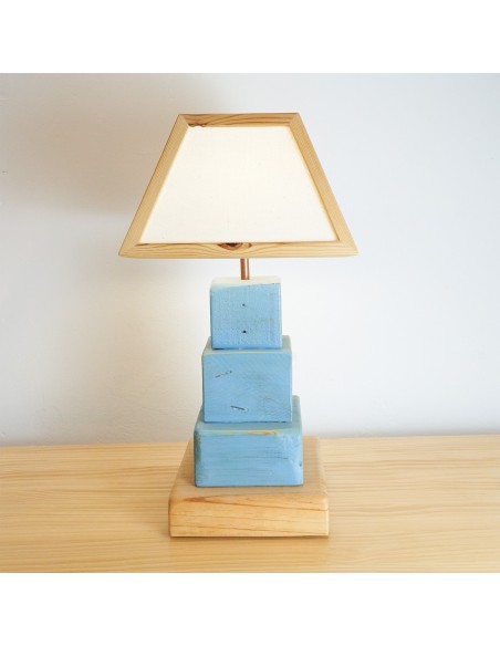 Lámpara de Toques Azules de Madera de Pallet Reciclada Lámpara de Toques Azules de Madera de Pallet Reciclada